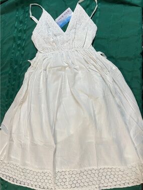 White Waves Lace-Trim Summer Dress